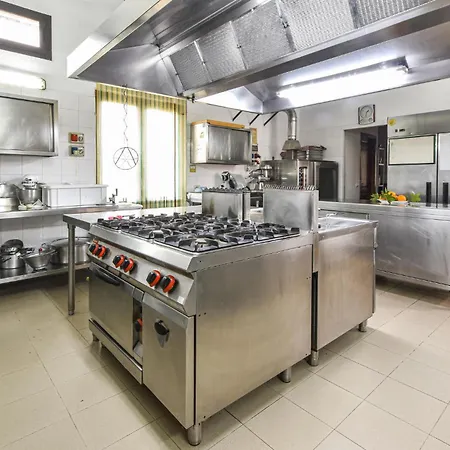 Awesome In Caltagirone With Kitchen Holiday home *