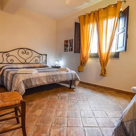 Awesome In Caltagirone With Kitchen 度假居 Vaccaro